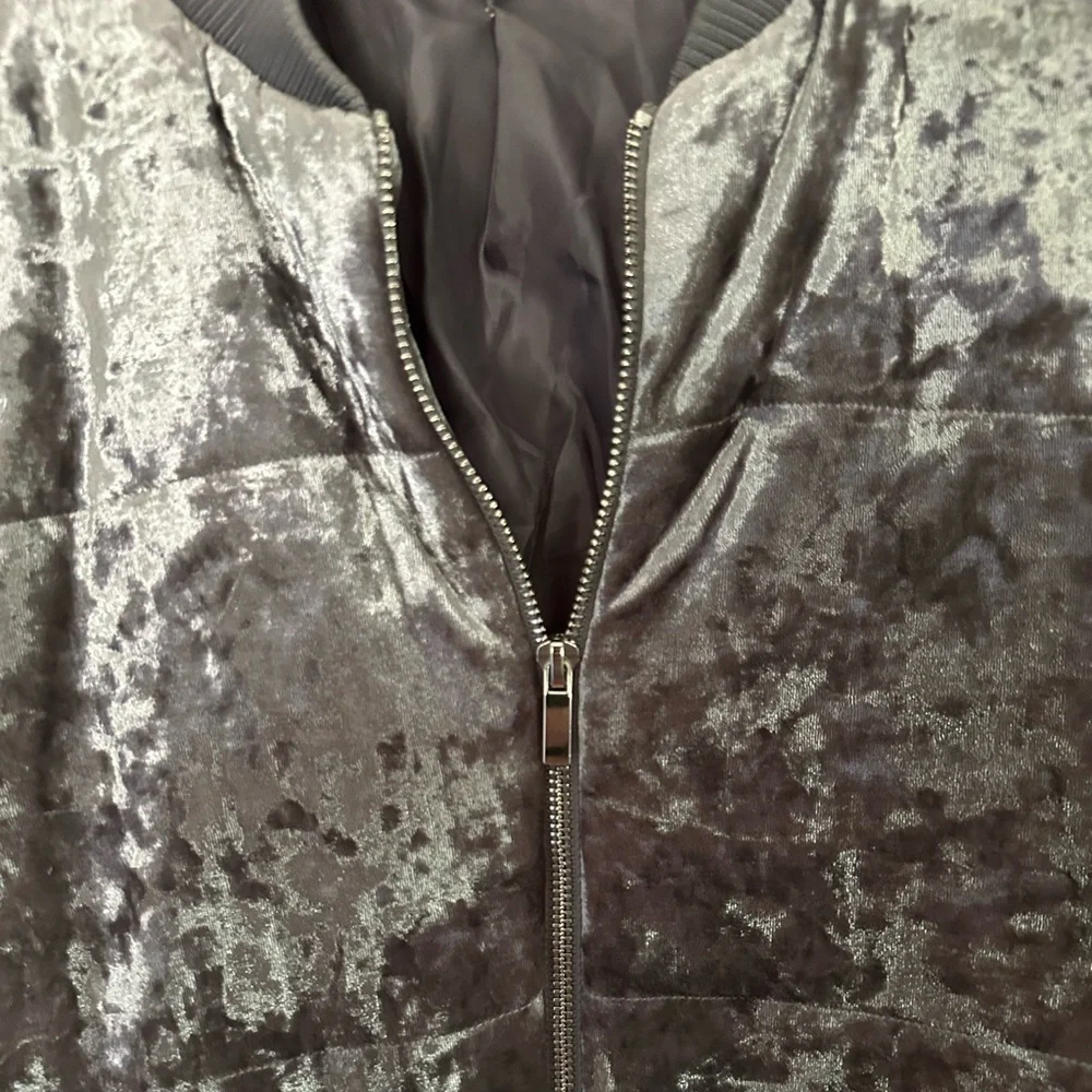 Bomber Jacket - Picture 3 of 3